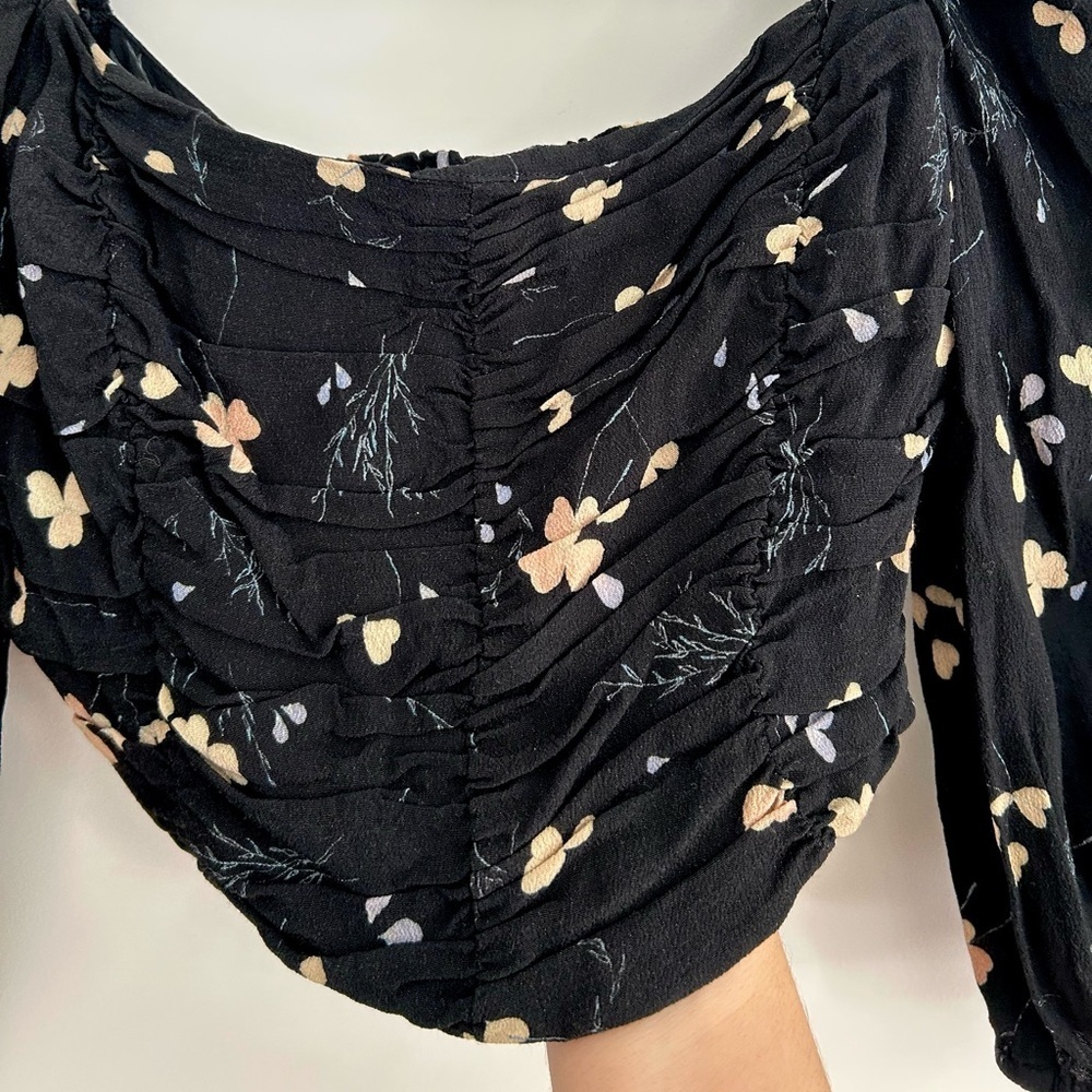 Aritzia Wilfred Lolita Floral Black Blouse - Picture 3 of 6